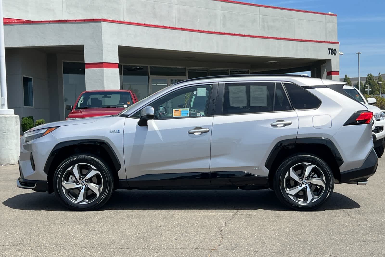 Thumbnail: 2023 Toyota RAV4 - 9