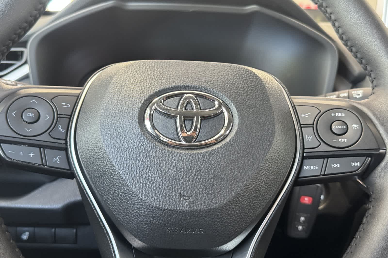 Thumbnail: 2025 Toyota RAV4 - 23