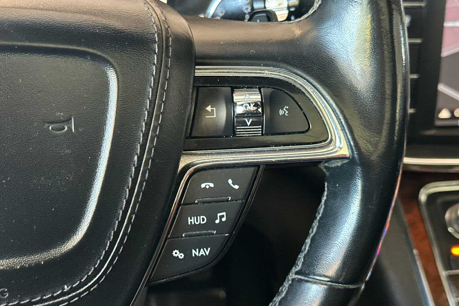 Thumbnail: 2018 Lincoln Continental - 27