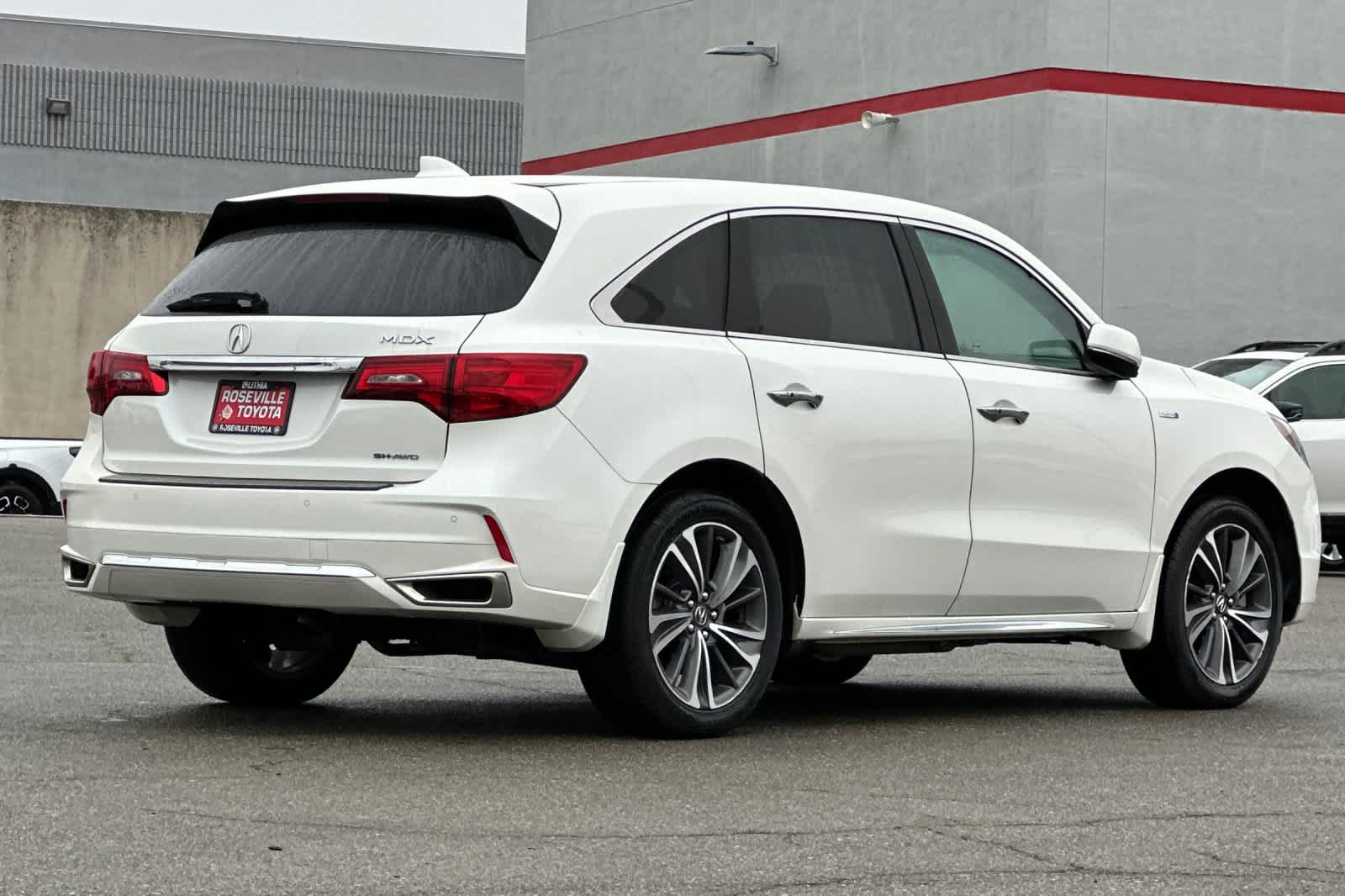Thumbnail: 2019 Acura MDX - 2