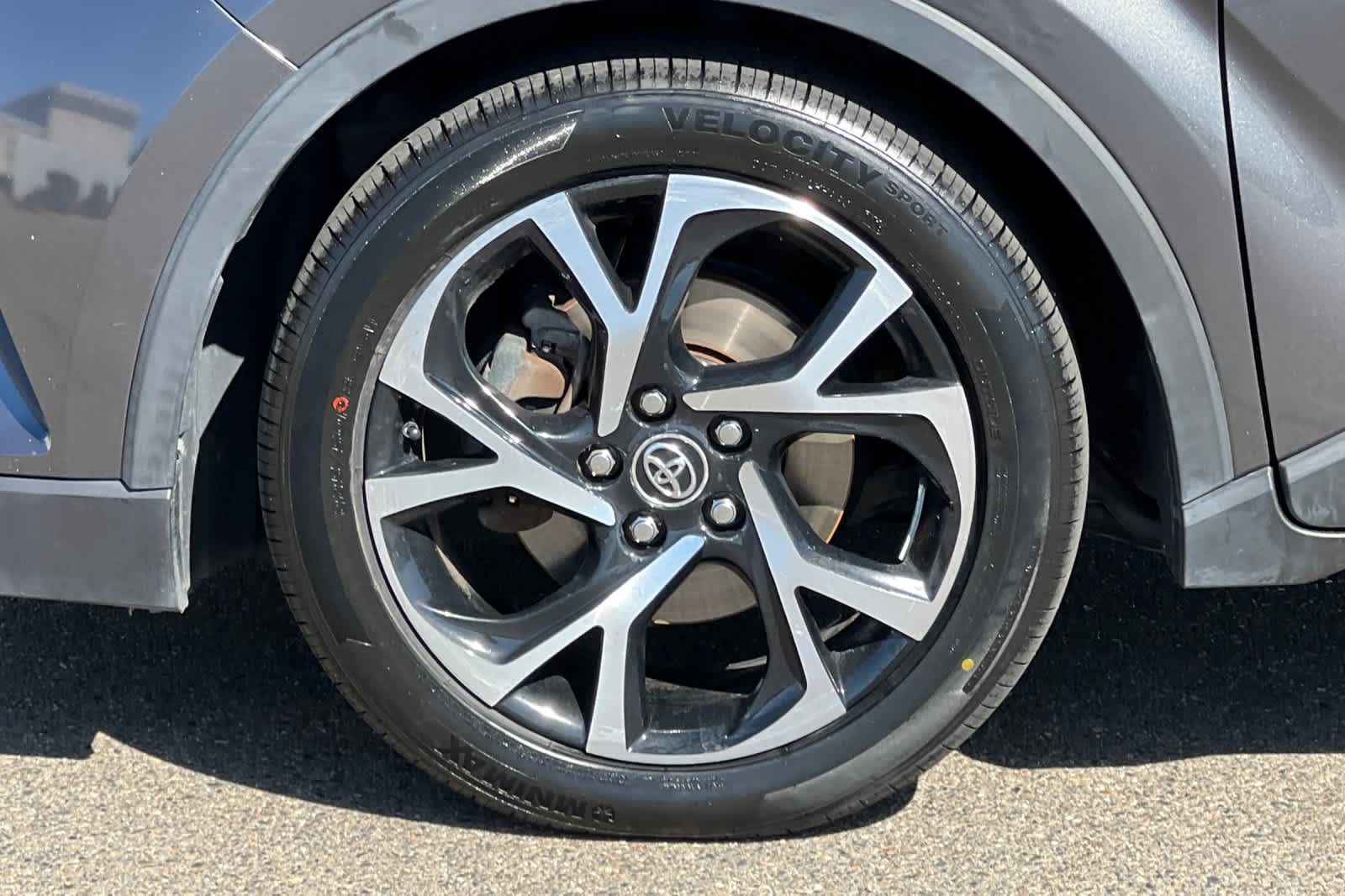 Thumbnail: 2019 Toyota C-HR - 29