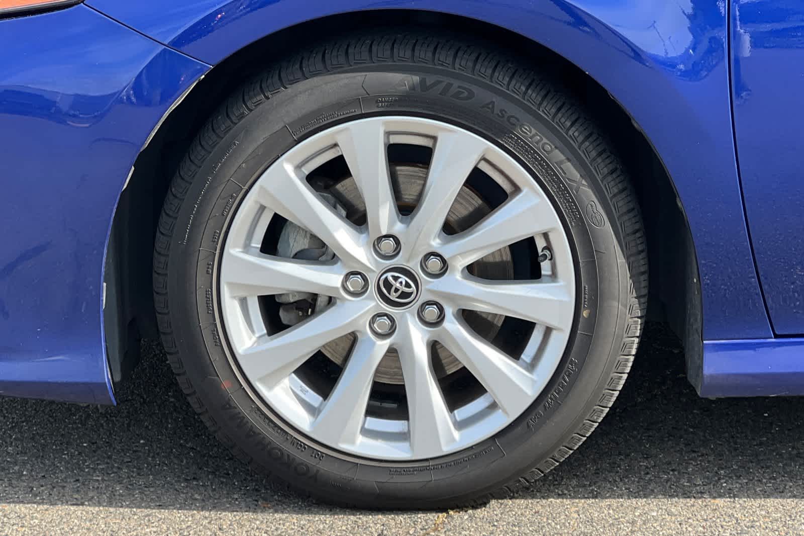 Thumbnail: 2018 Toyota Camry - 28