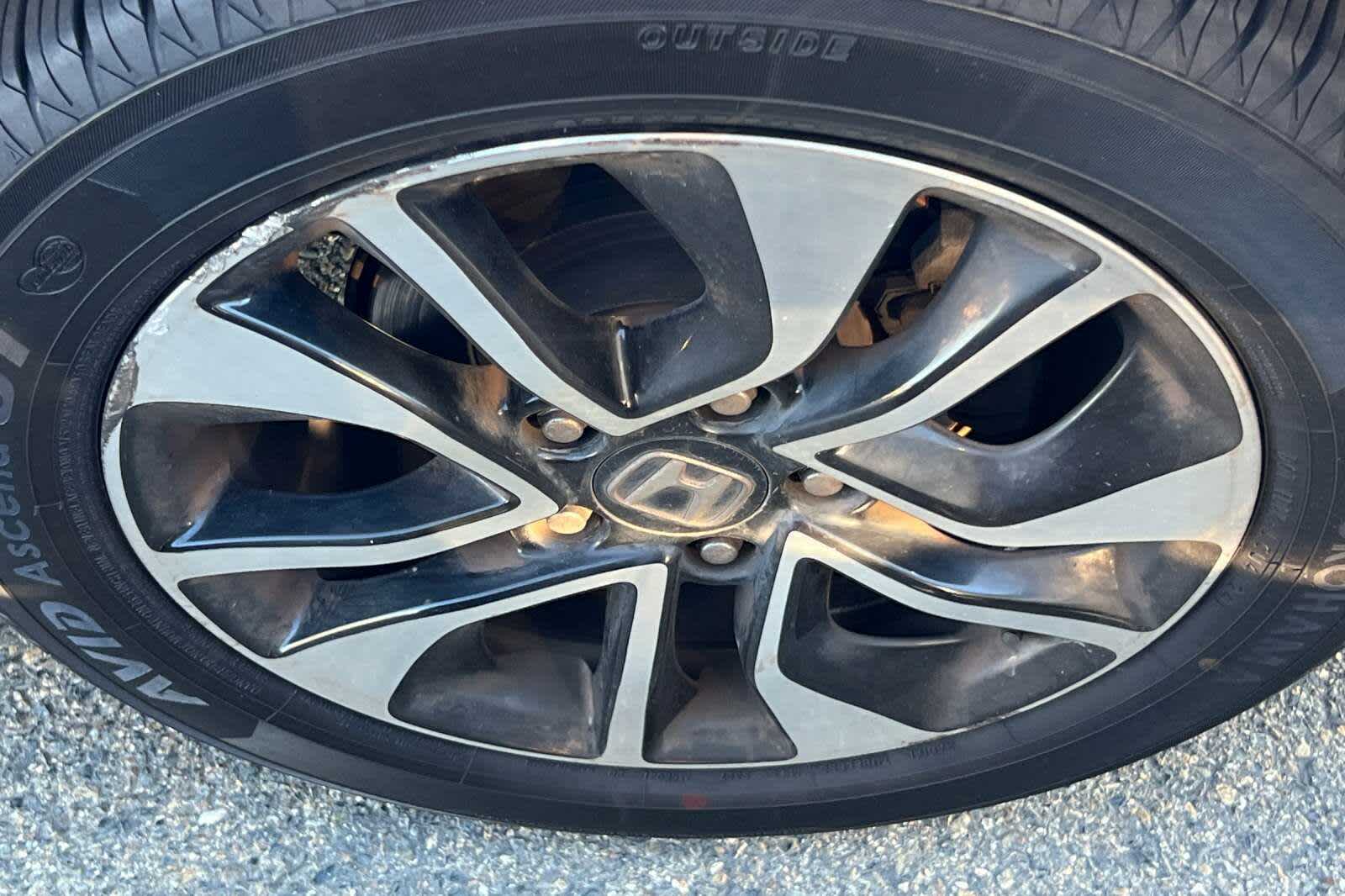 Thumbnail: 2013 Honda Civic - 18