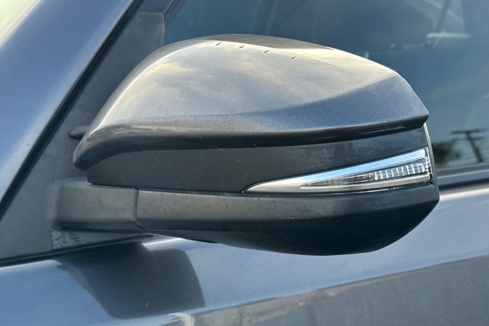 Thumbnail: 2015 Toyota 4Runner - 19