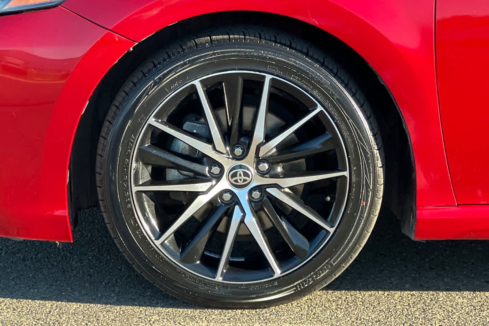 Thumbnail: 2022 Toyota Camry - 27