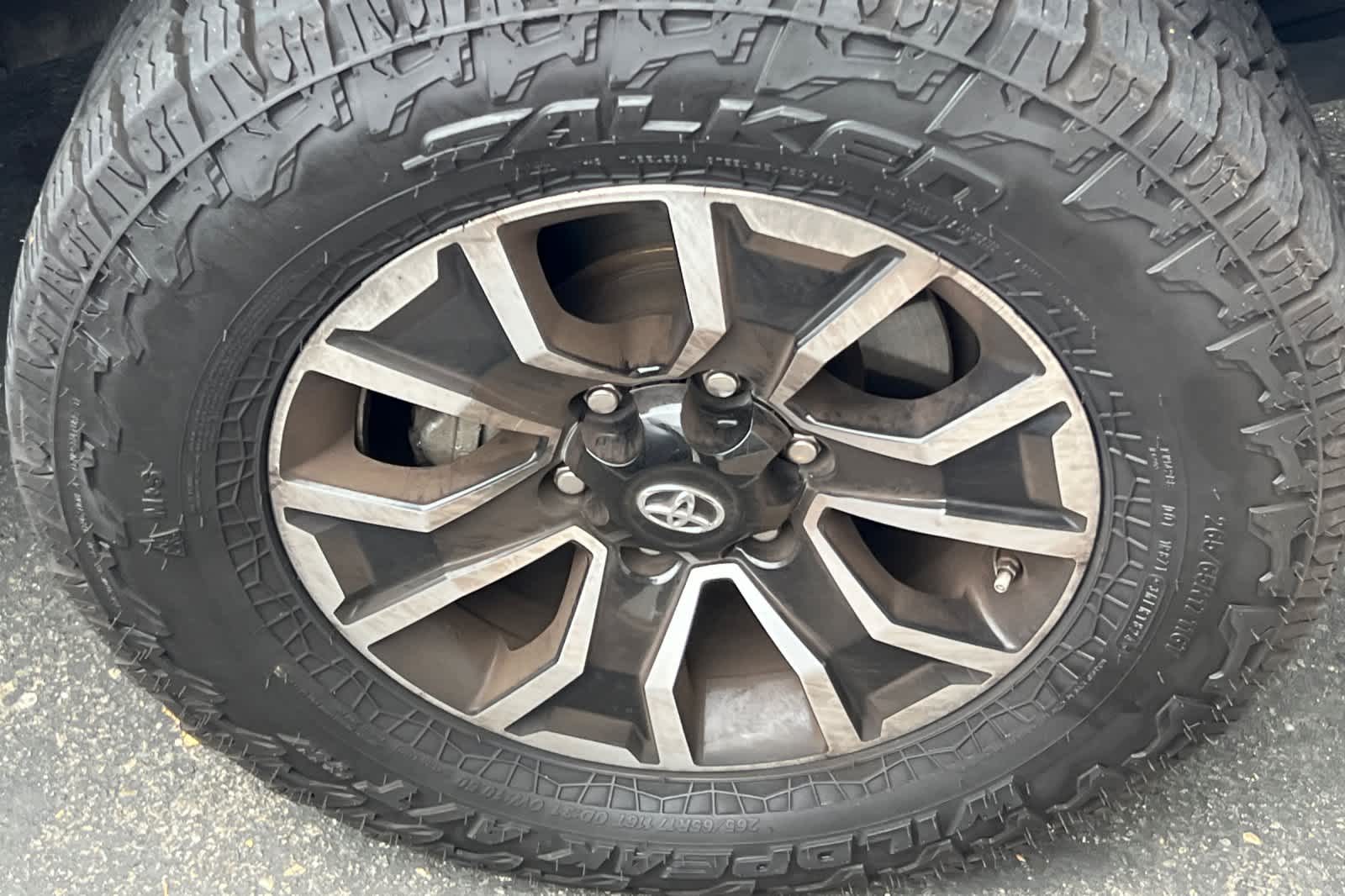 Thumbnail: 2020 Toyota Tacoma - 12