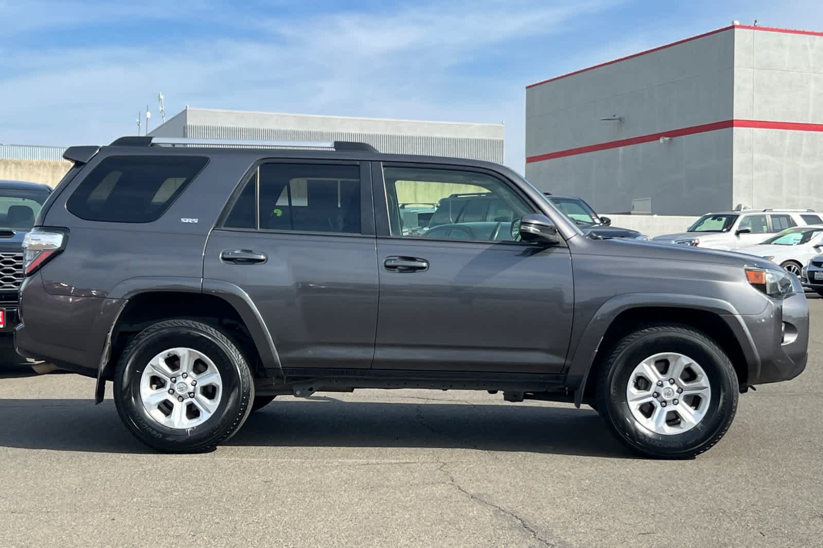 Thumbnail: 2020 Toyota 4Runner - 6