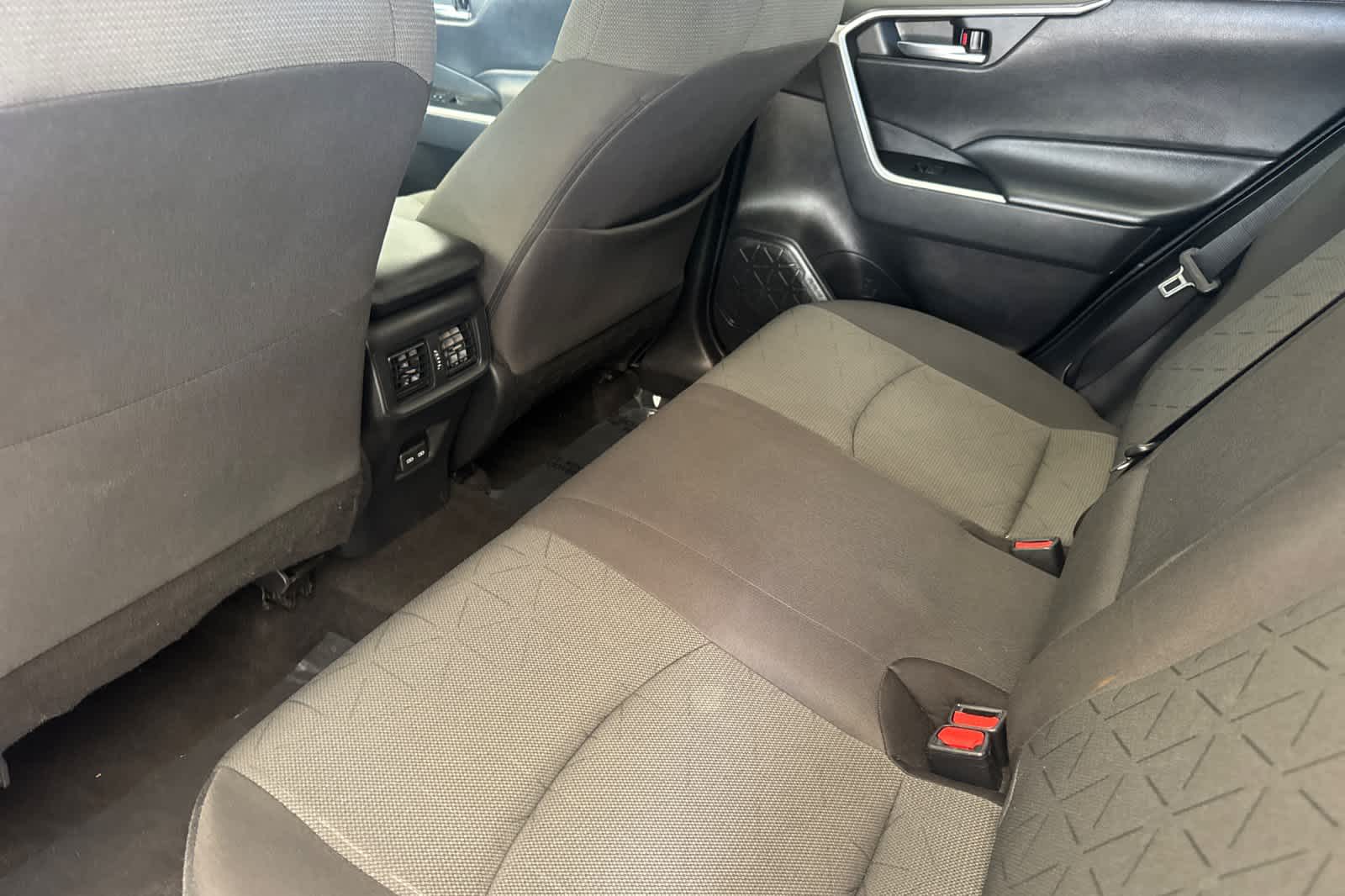 Thumbnail: 2022 Toyota RAV4 - 4