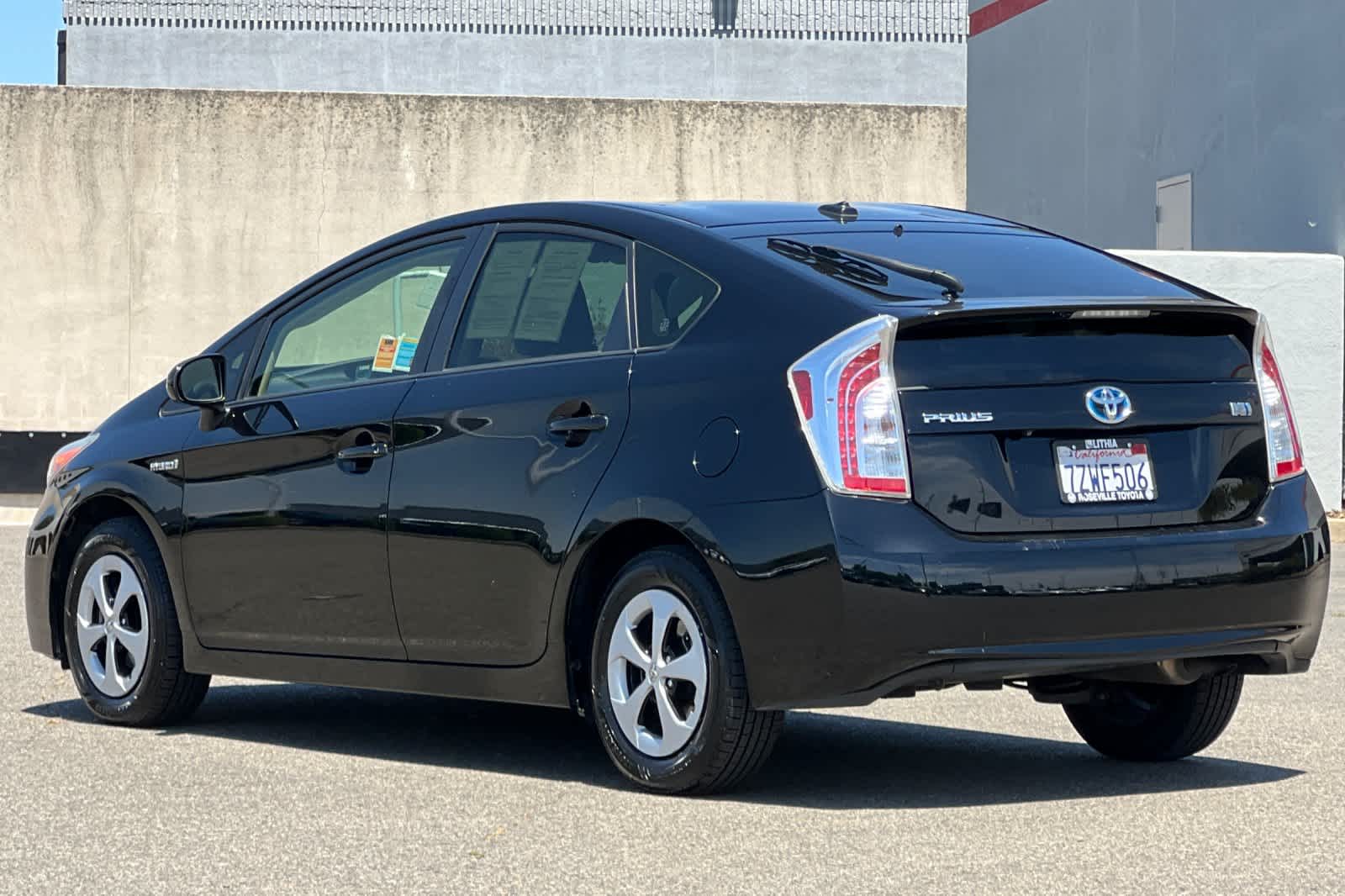Thumbnail: 2013 Toyota Prius - 7