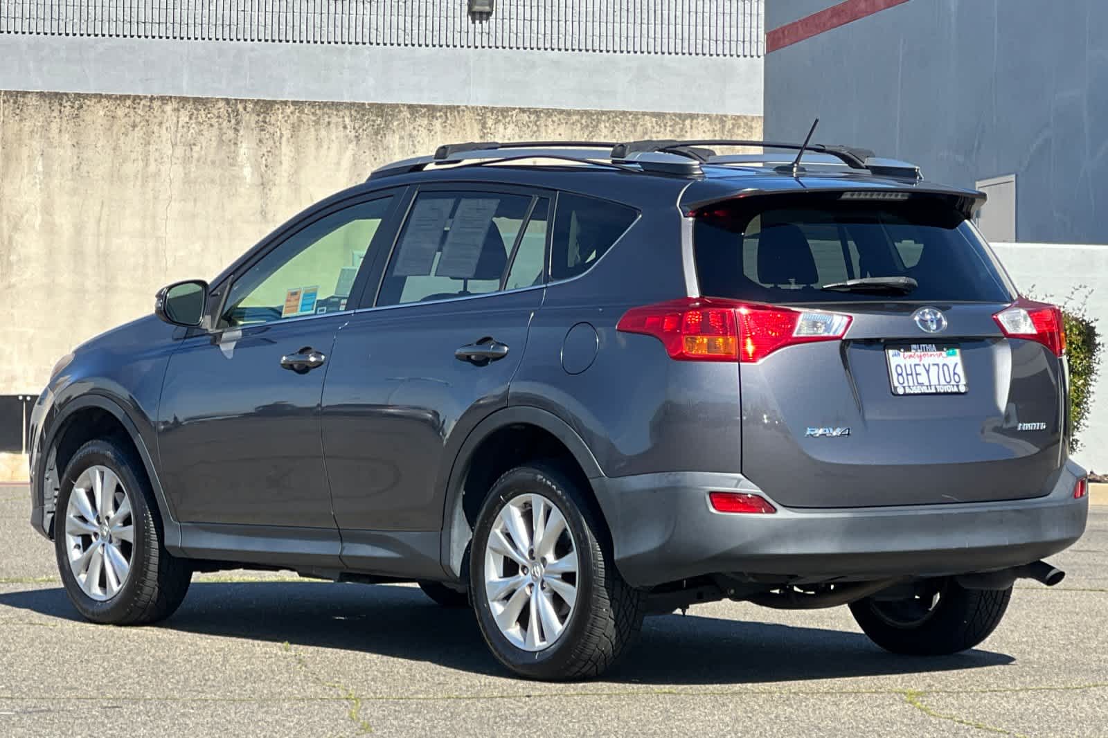 Thumbnail: 2015 Toyota RAV4 - 7
