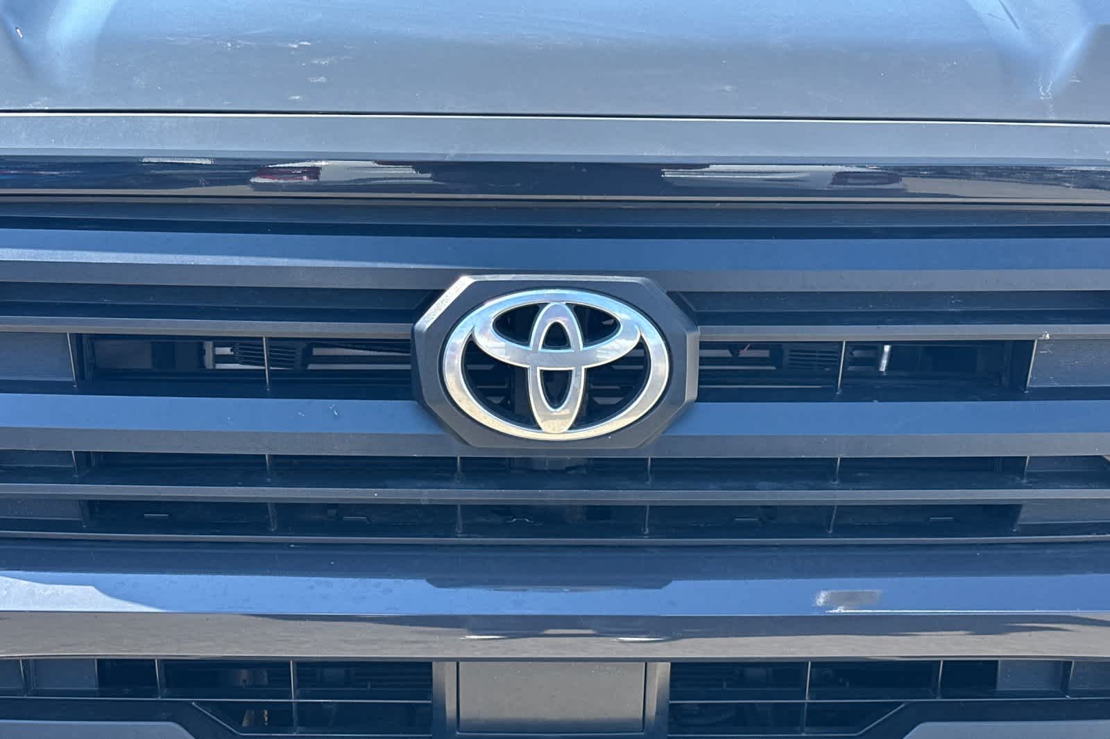 Thumbnail: 2024 Toyota Tacoma - 10