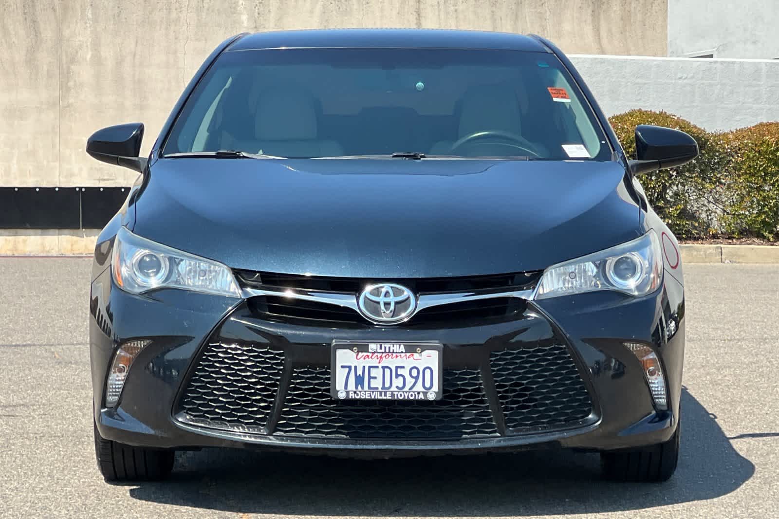 Thumbnail: 2017 Toyota Camry - 10