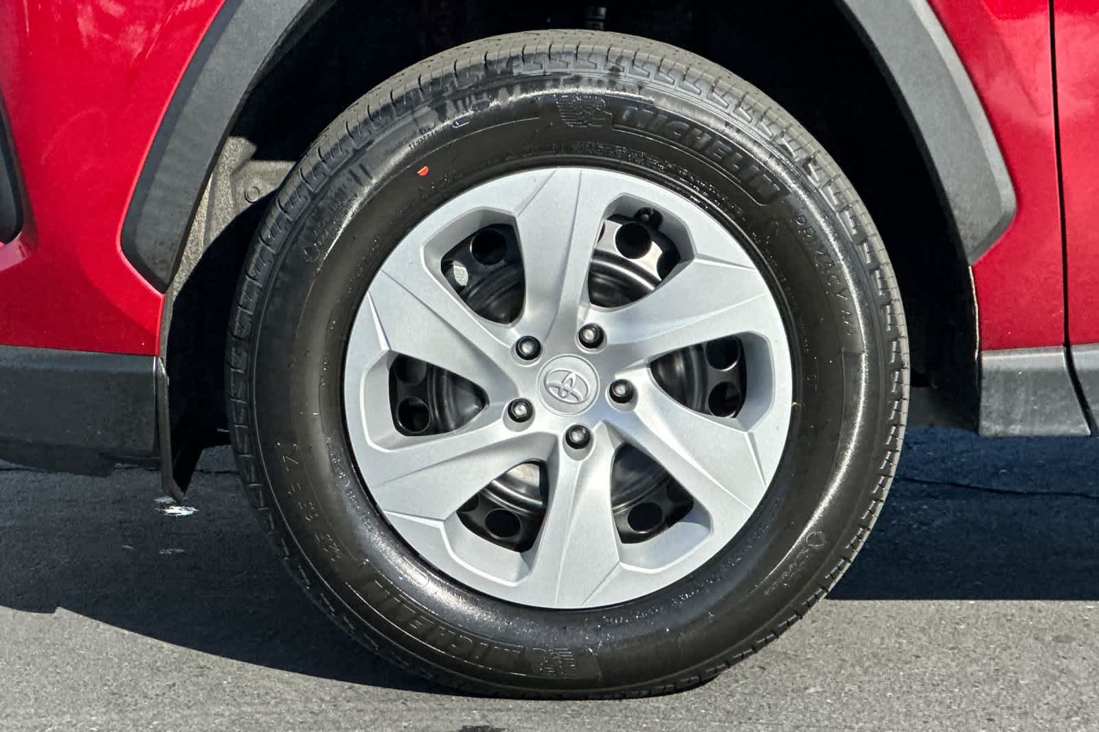 Thumbnail: 2024 Toyota RAV4 - 30