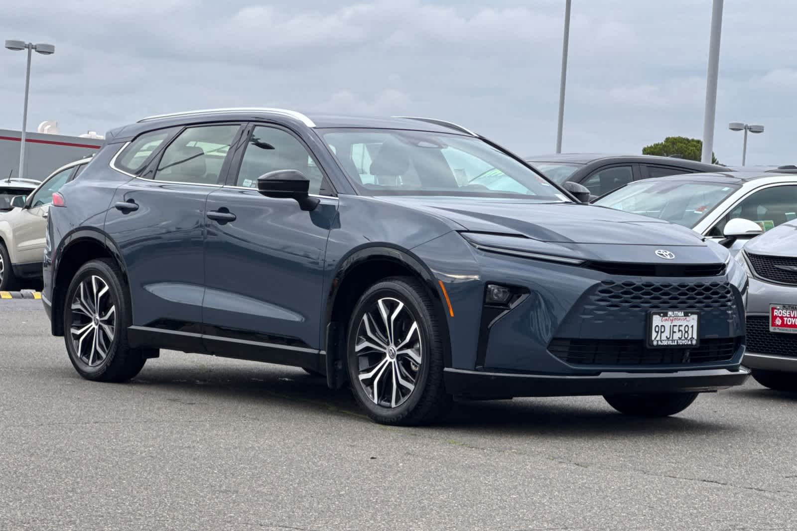 Thumbnail: 2025 Toyota Crown Signia - 5