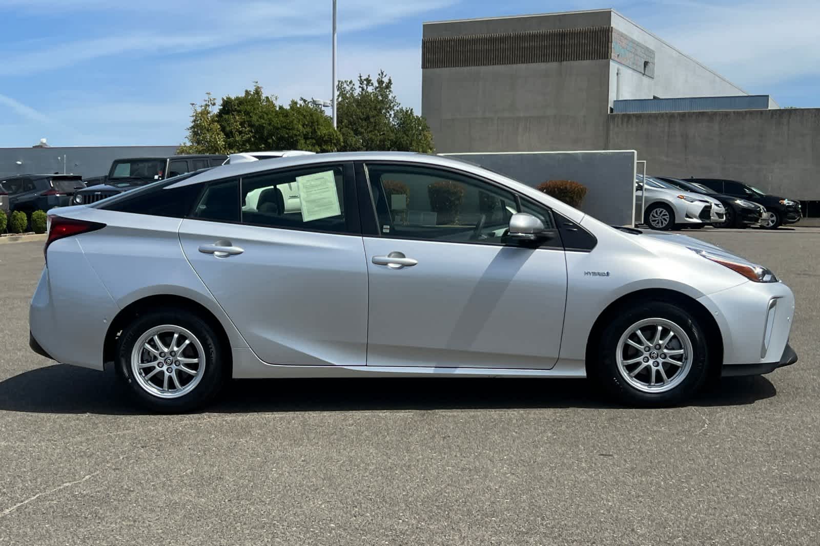 Thumbnail: 2021 Toyota Prius - 6
