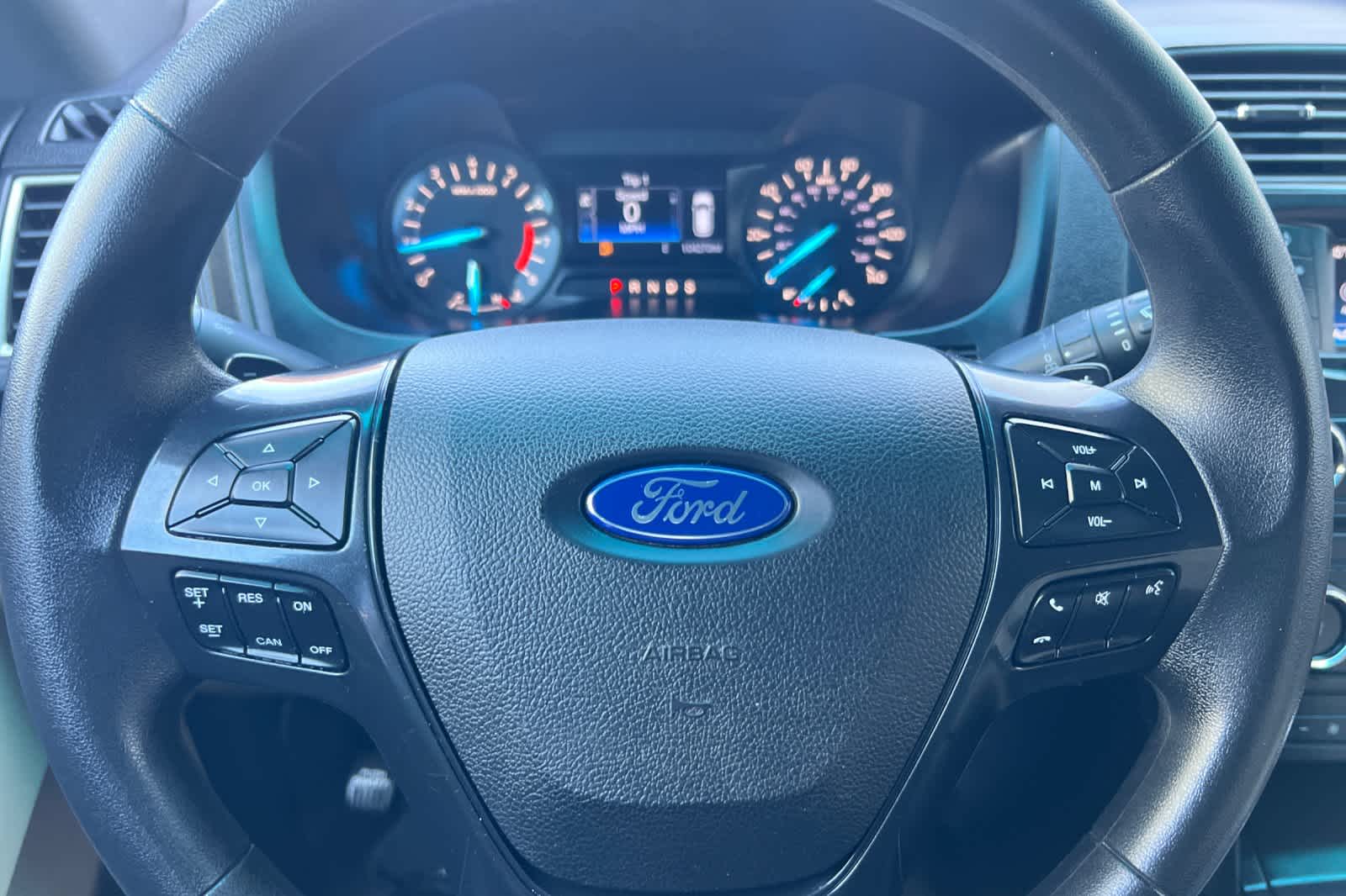 Thumbnail: 2017 Ford Explorer - 25