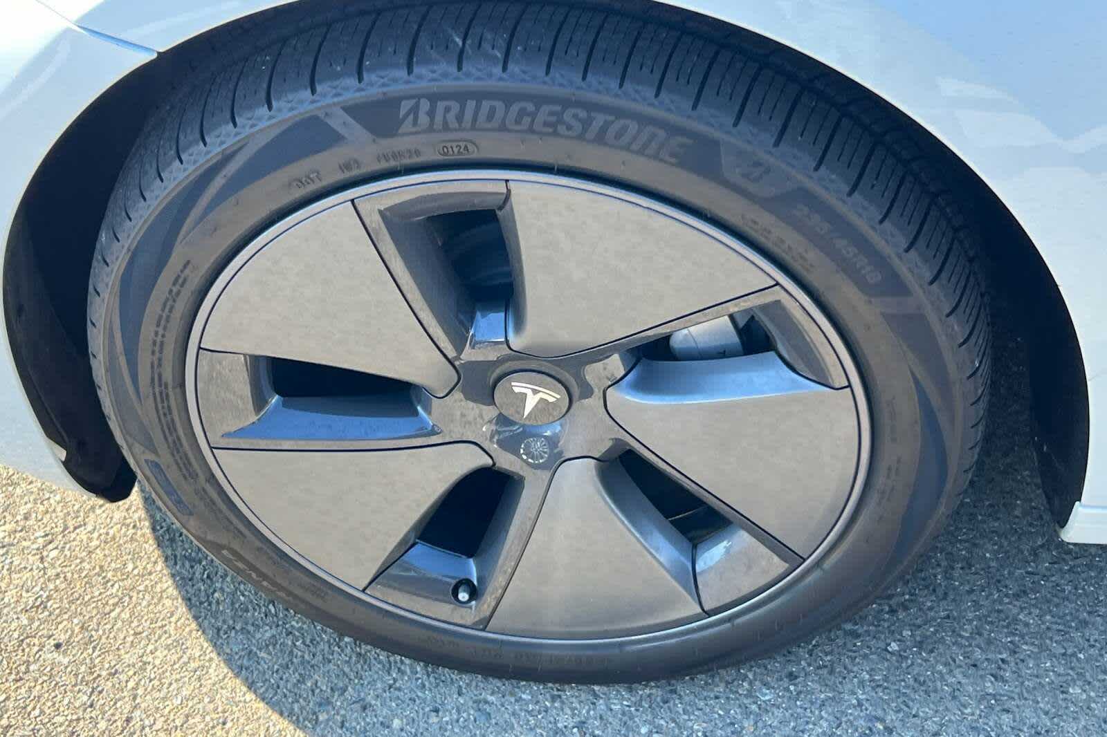 Thumbnail: 2022 Tesla Model 3 - 22