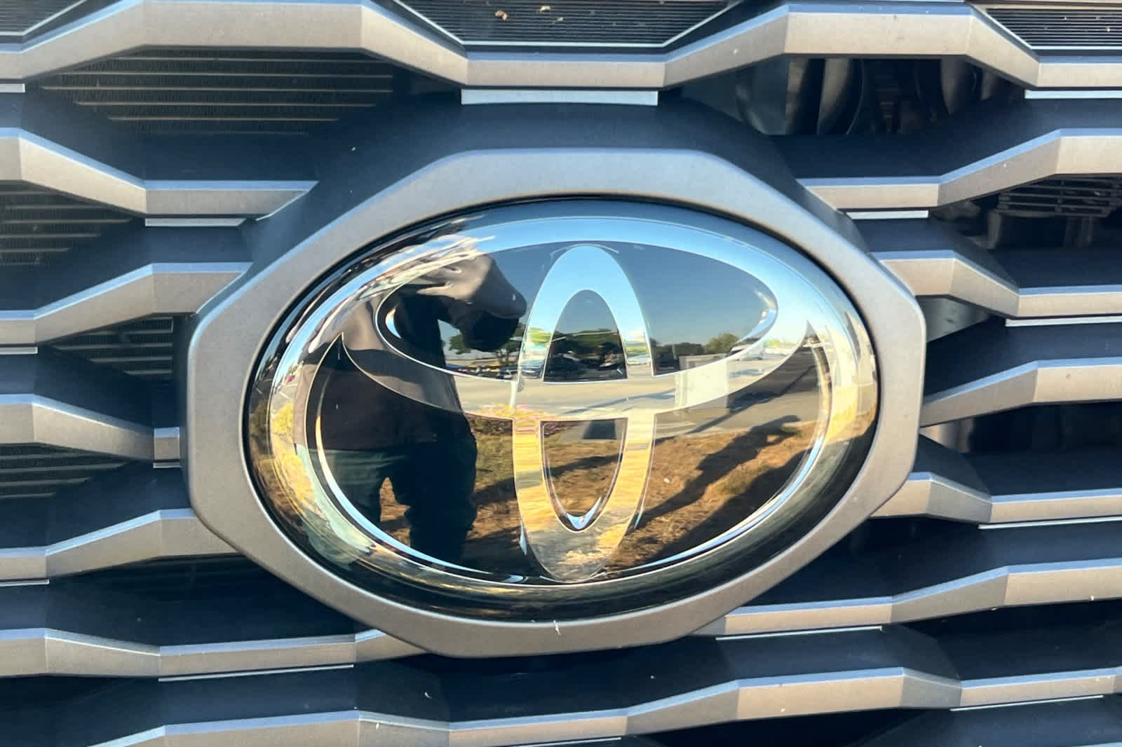 Thumbnail: 2022 Toyota Tacoma - 10