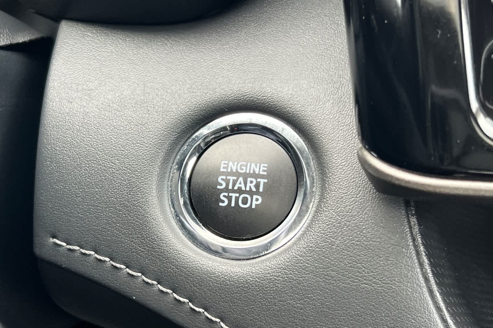 Thumbnail: 2023 Toyota Highlander - 25