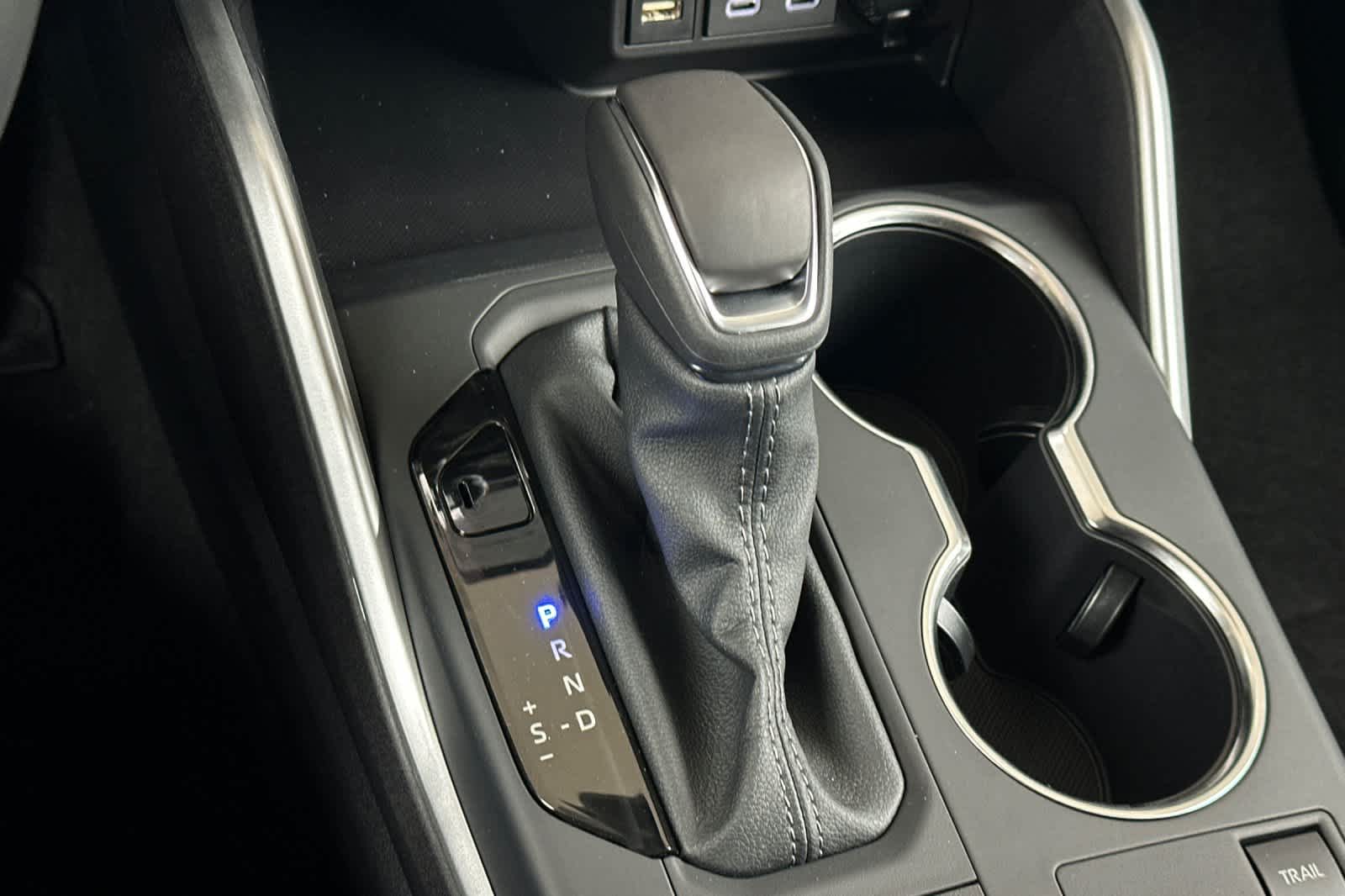 Thumbnail: 2026 Toyota Highlander - 24