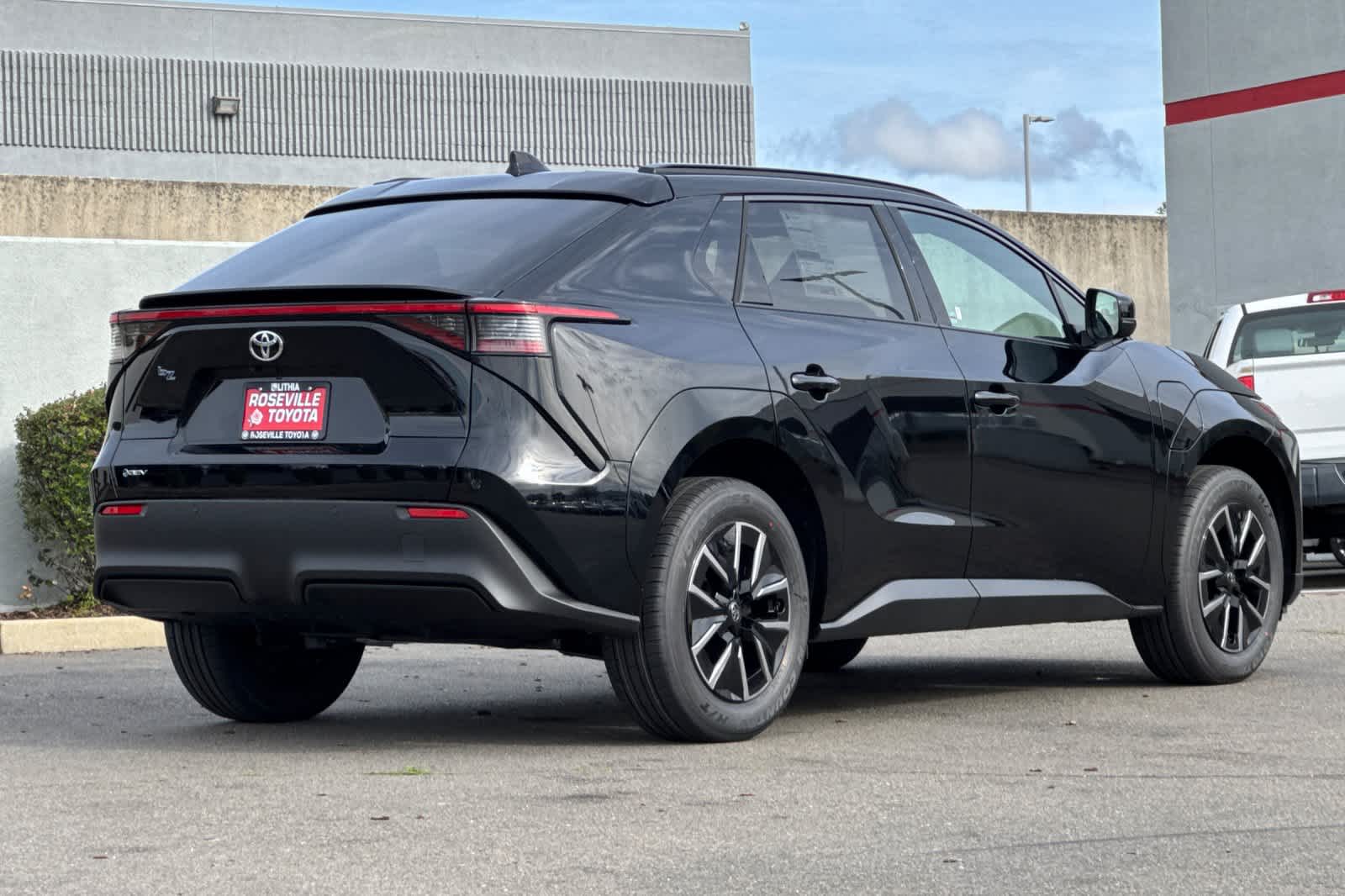 Thumbnail: 2026 Toyota bZ - 2