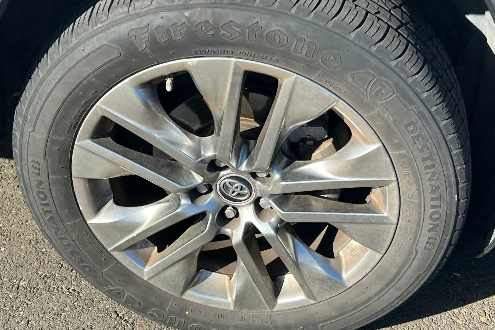2019 Toyota RAV4 Limited 11
