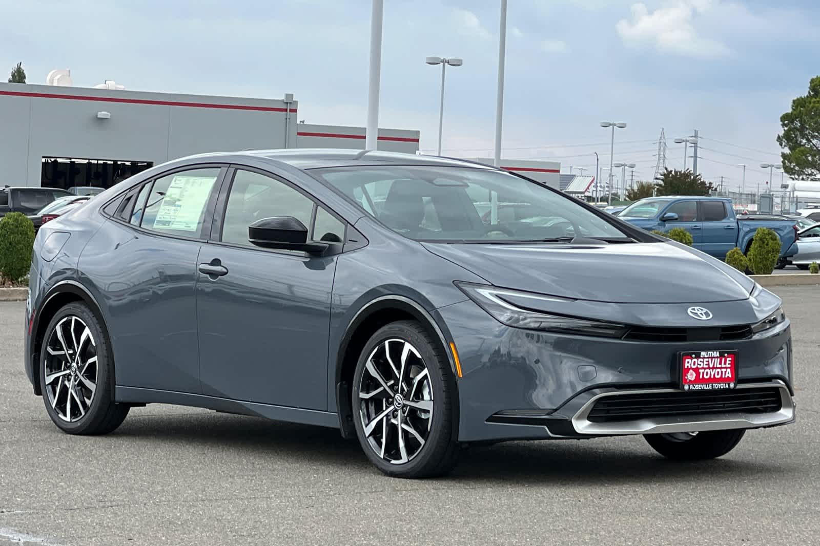 Thumbnail: 2026 Toyota Prius - 9