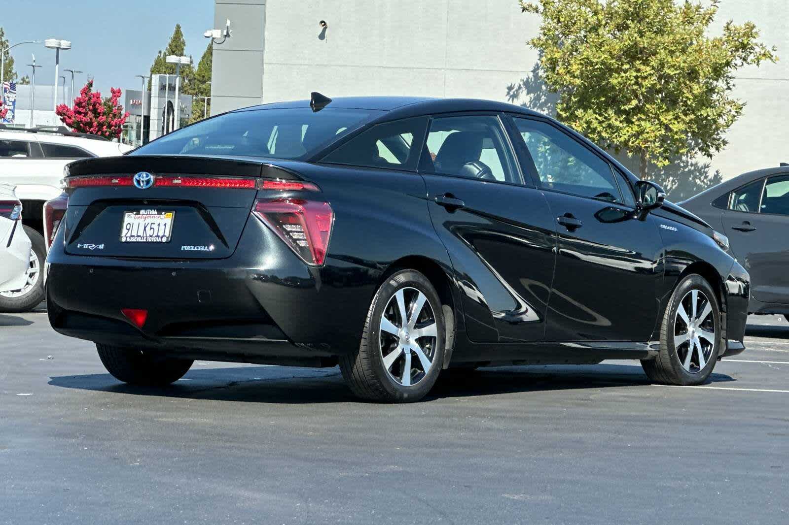 Thumbnail: 2019 Toyota Mirai - 2