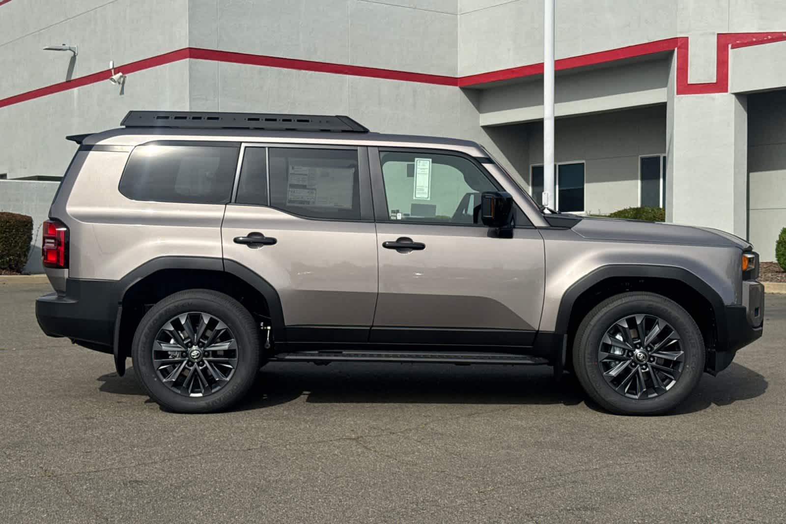 Thumbnail: 2026 Toyota Land Cruiser - 8