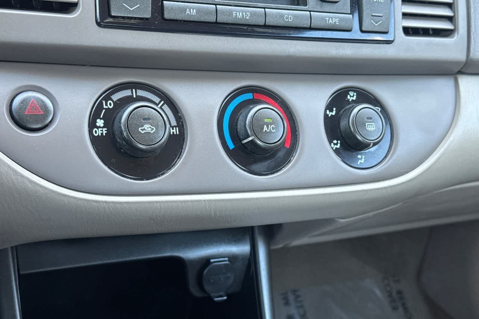 Thumbnail: 2003 Toyota Camry - 19