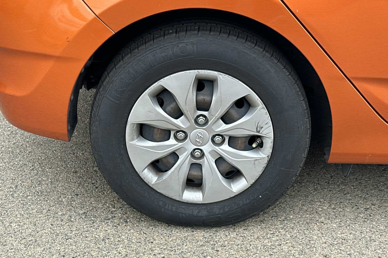 Thumbnail: 2017 Hyundai Accent - 14
