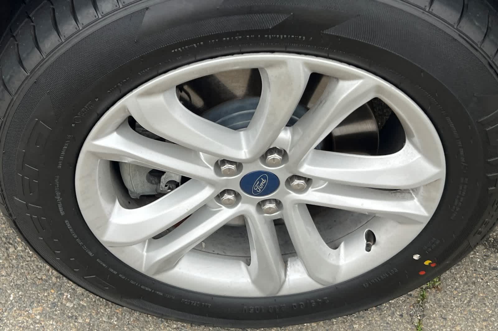 Thumbnail: 2020 Ford Edge - 22