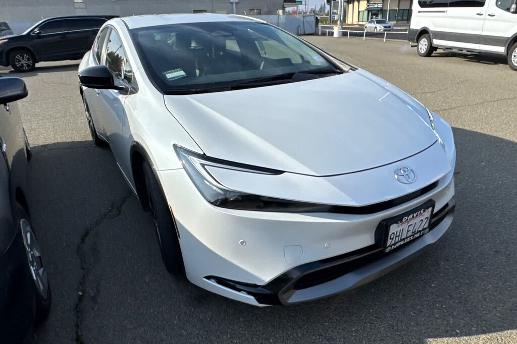 Used 2023 Toyota Prius XLE Hatchback