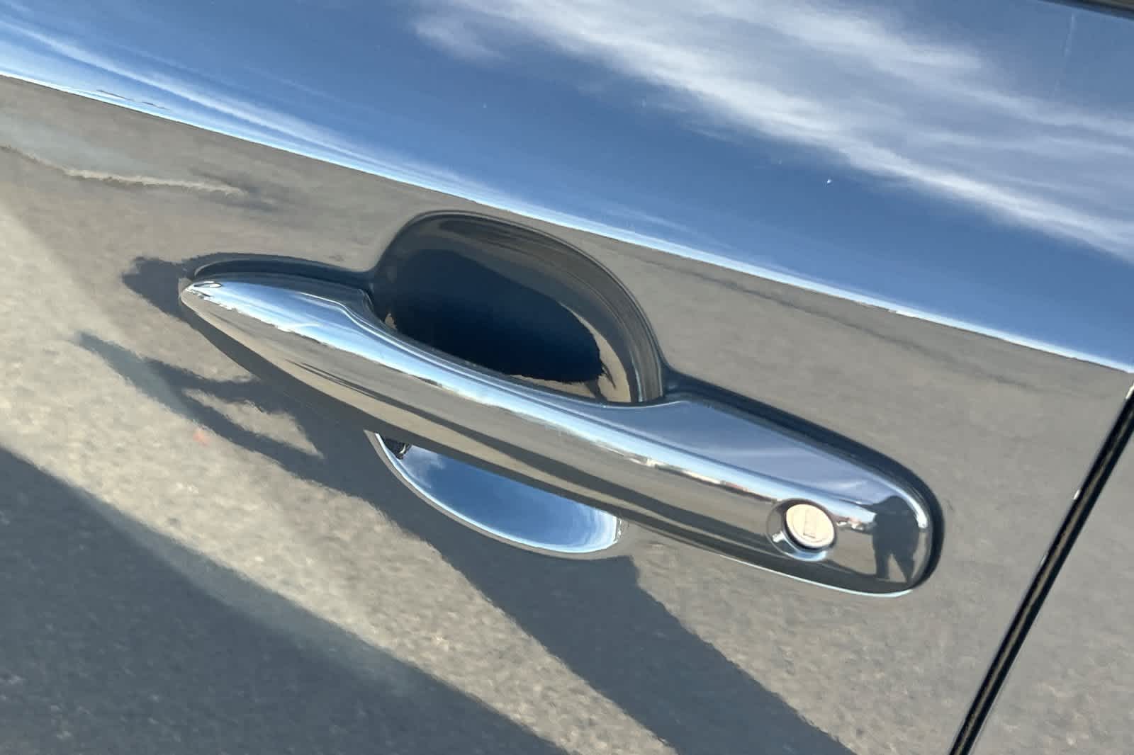 Thumbnail: 2025 Toyota Corolla - 19