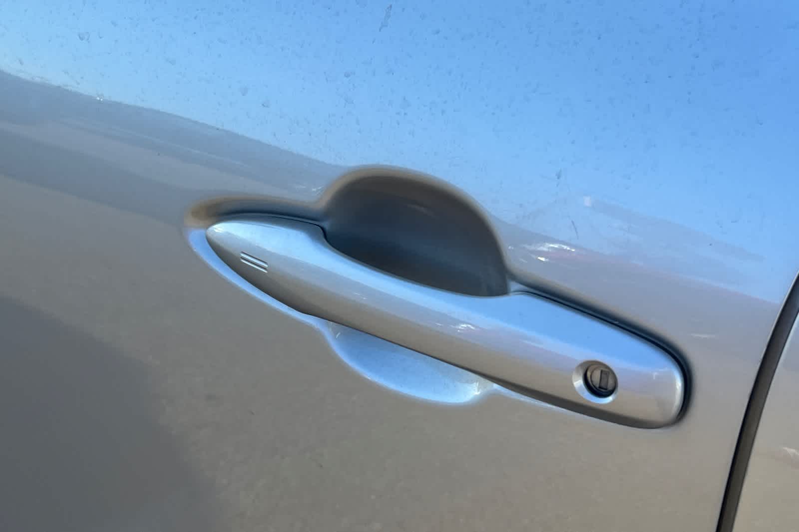 Thumbnail: 2021 Toyota Venza - 18