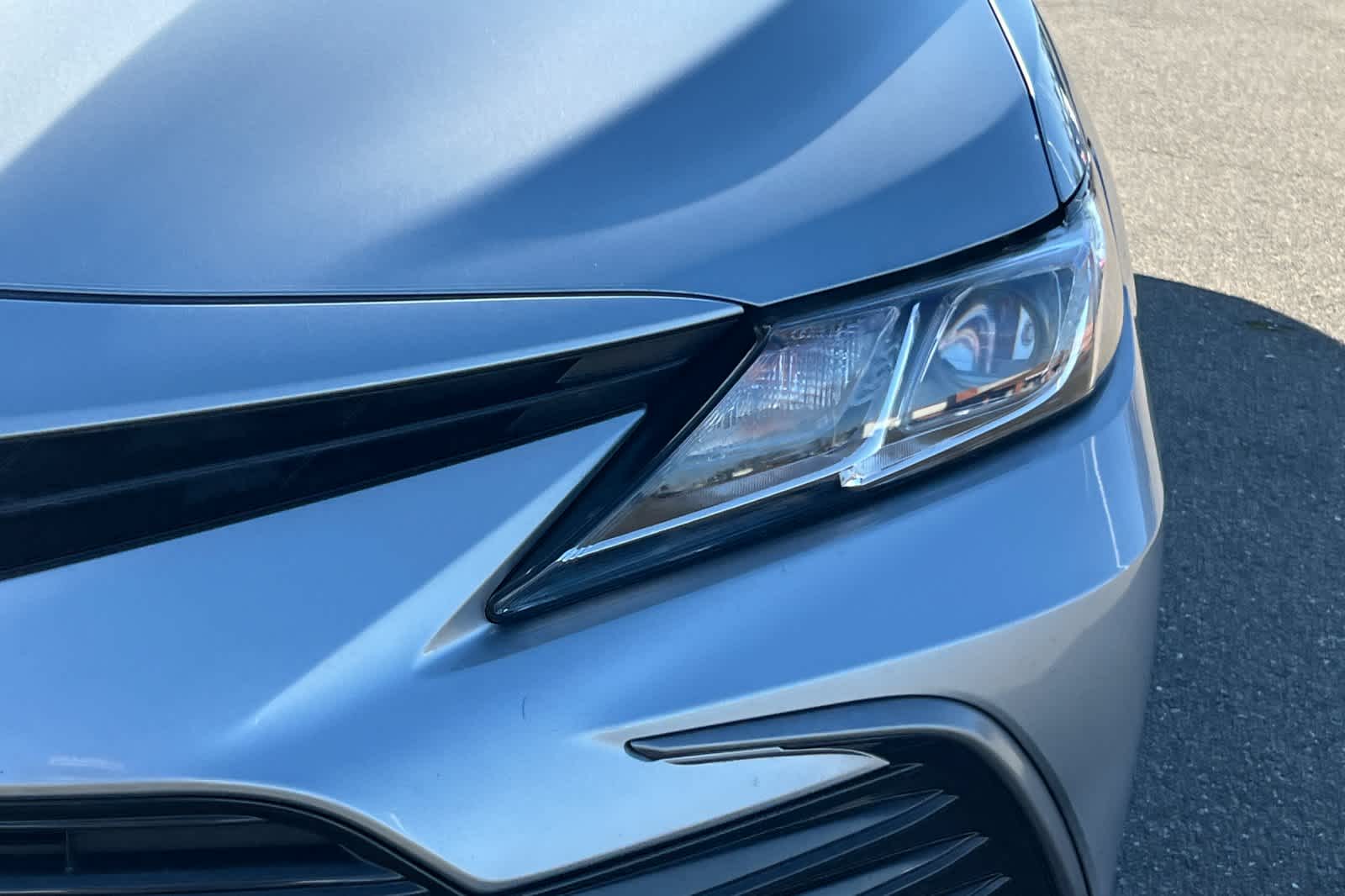 Thumbnail: 2023 Toyota Camry - 11