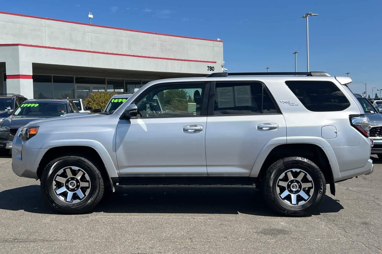 Thumbnail: 2024 Toyota 4Runner - 9