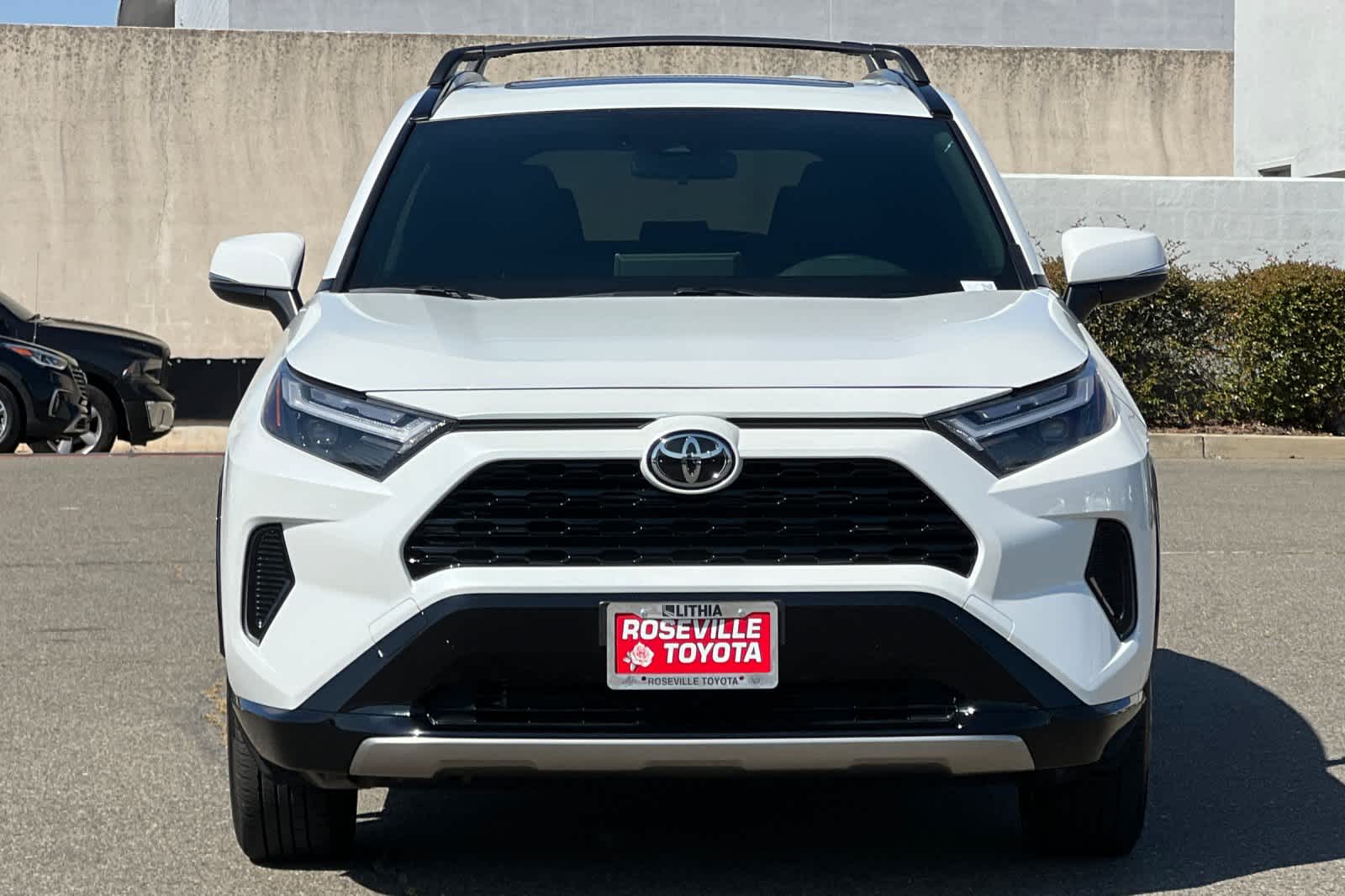 Thumbnail: 2025 Toyota RAV4 - 10