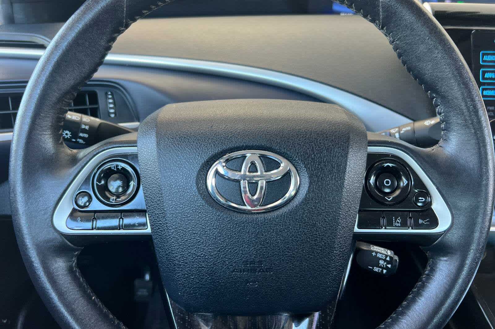 Thumbnail: 2017 Toyota Mirai - 25