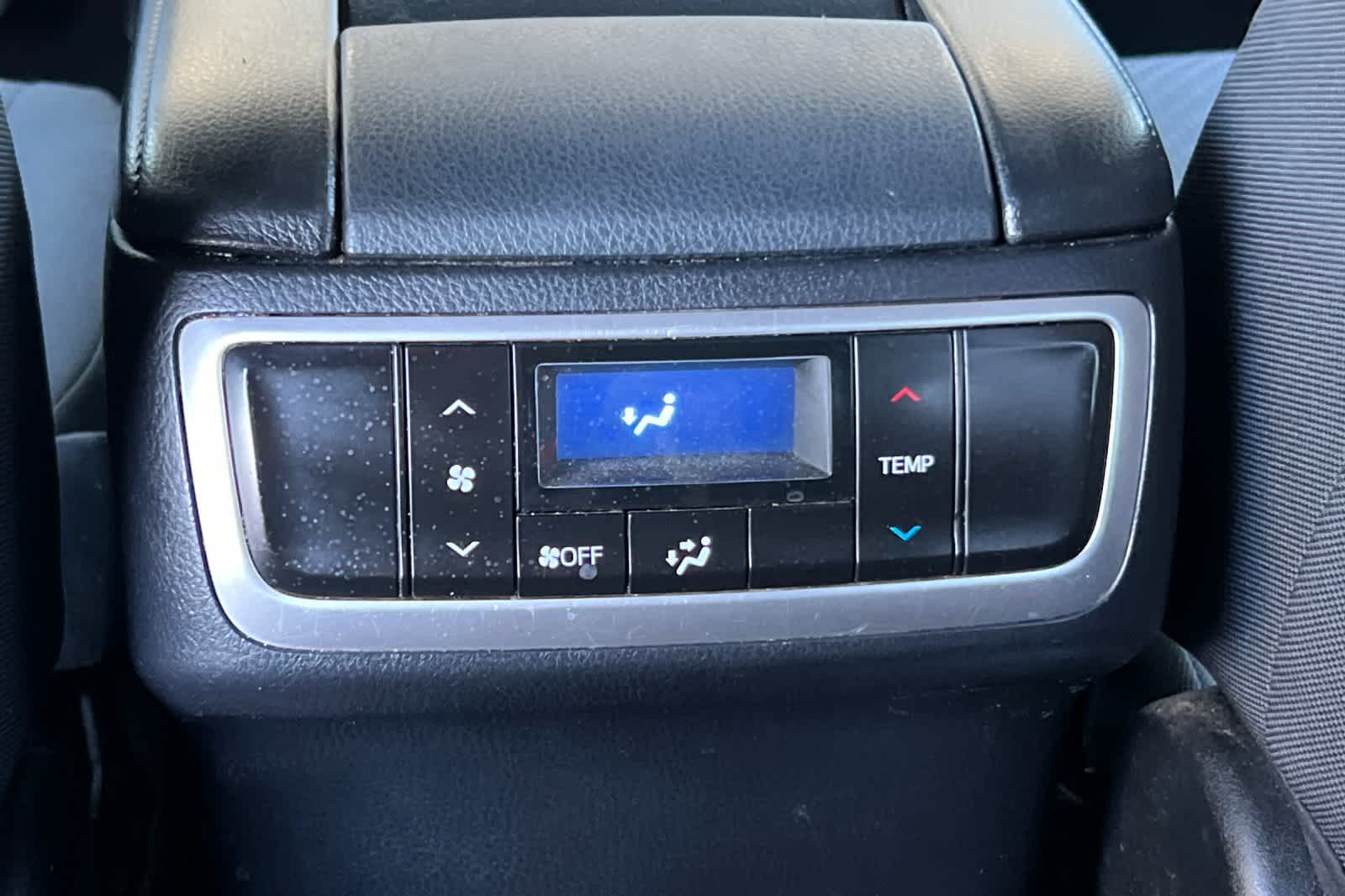 Thumbnail: 2018 Toyota Highlander - 14