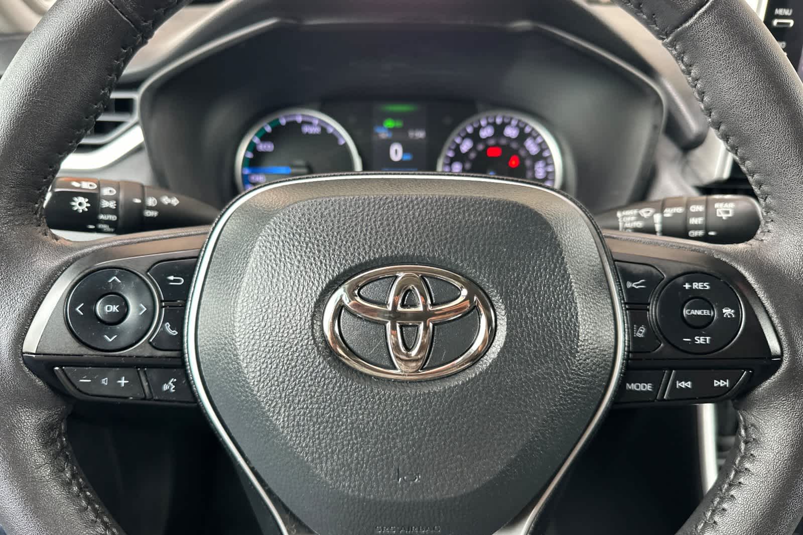 Thumbnail: 2022 Toyota RAV4 - 25