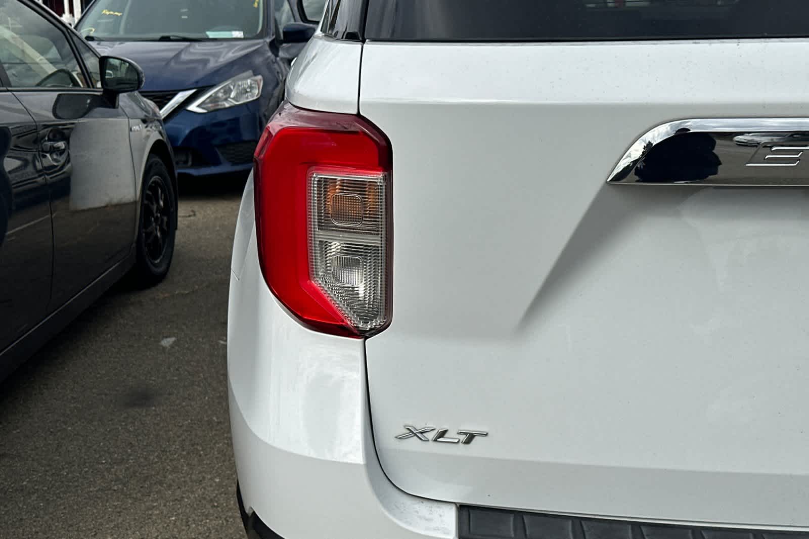 Thumbnail: 2020 Ford Explorer - 15