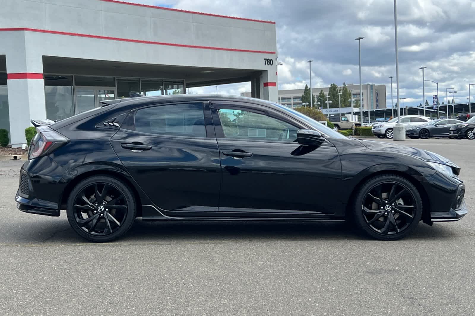 Thumbnail: 2018 Honda Civic - 6