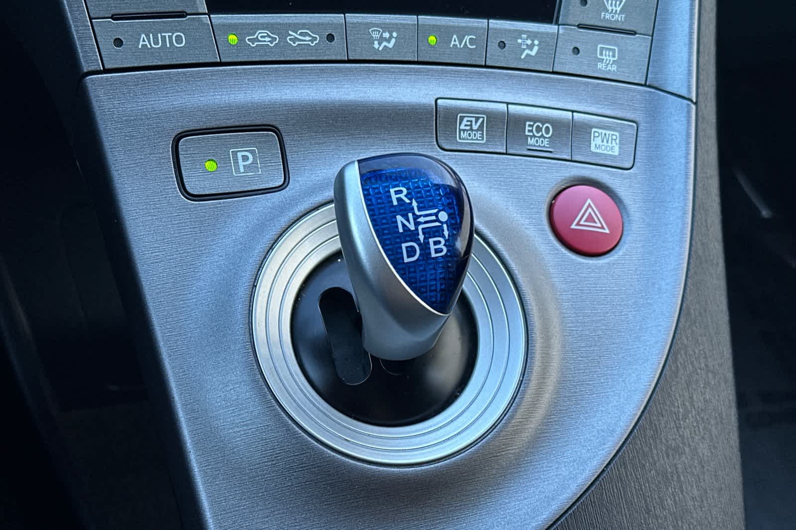 Thumbnail: 2014 Toyota Prius - 22