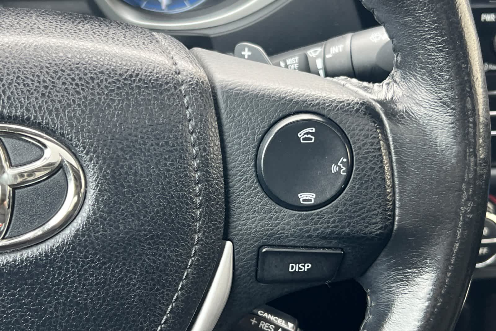 Thumbnail: 2014 Toyota Corolla - 25