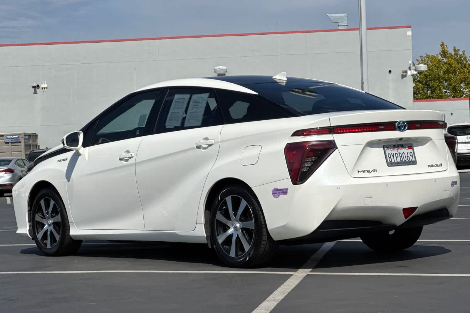 Thumbnail: 2018 Toyota Mirai - 7