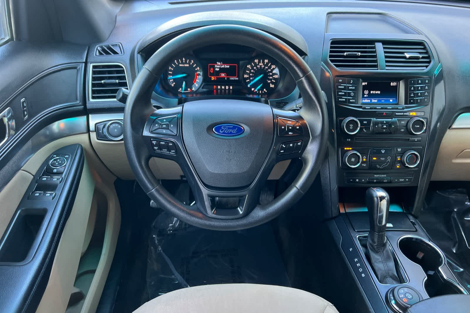 Thumbnail: 2017 Ford Explorer - 15