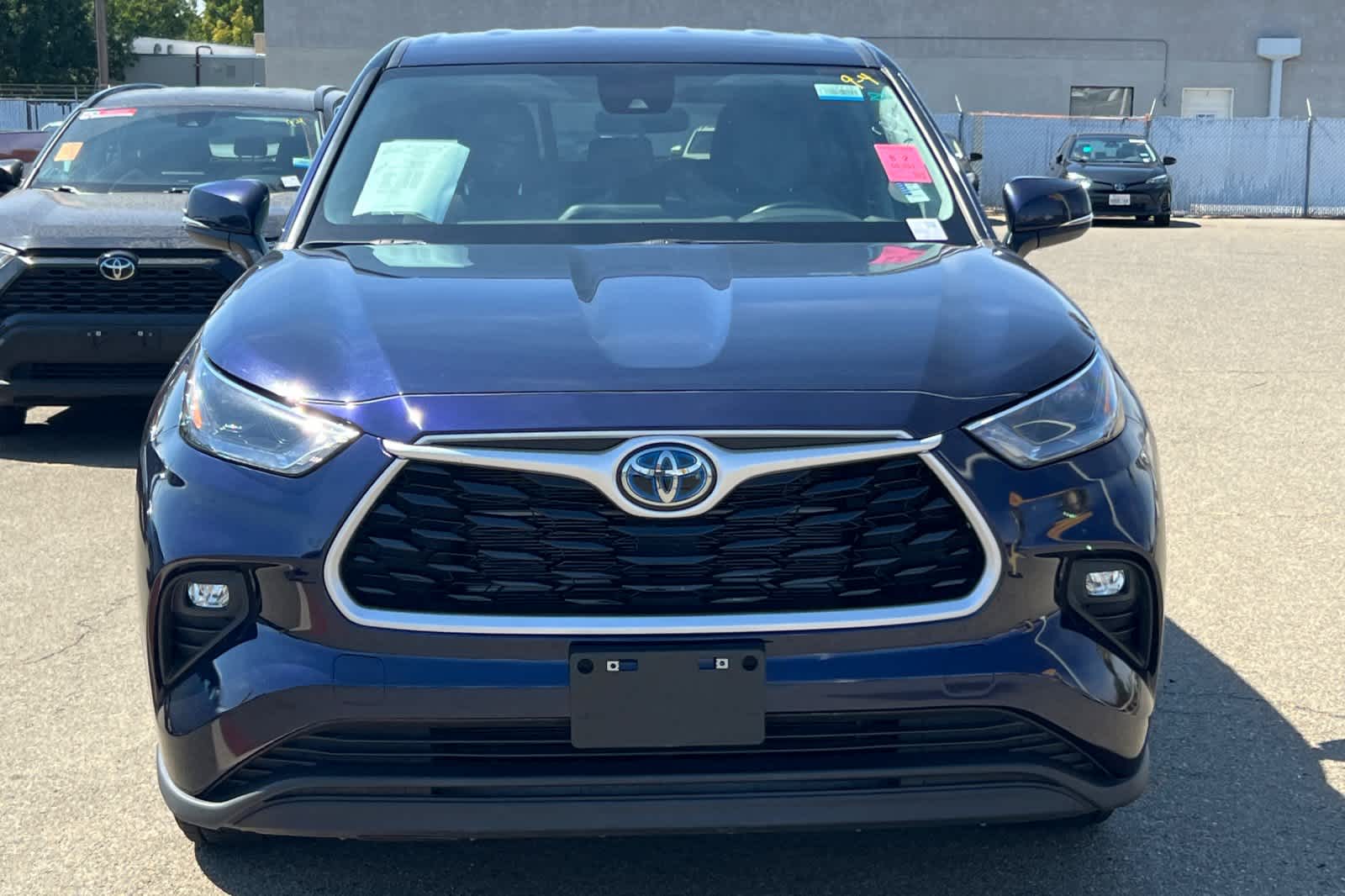 Thumbnail: 2024 Toyota Highlander - 6