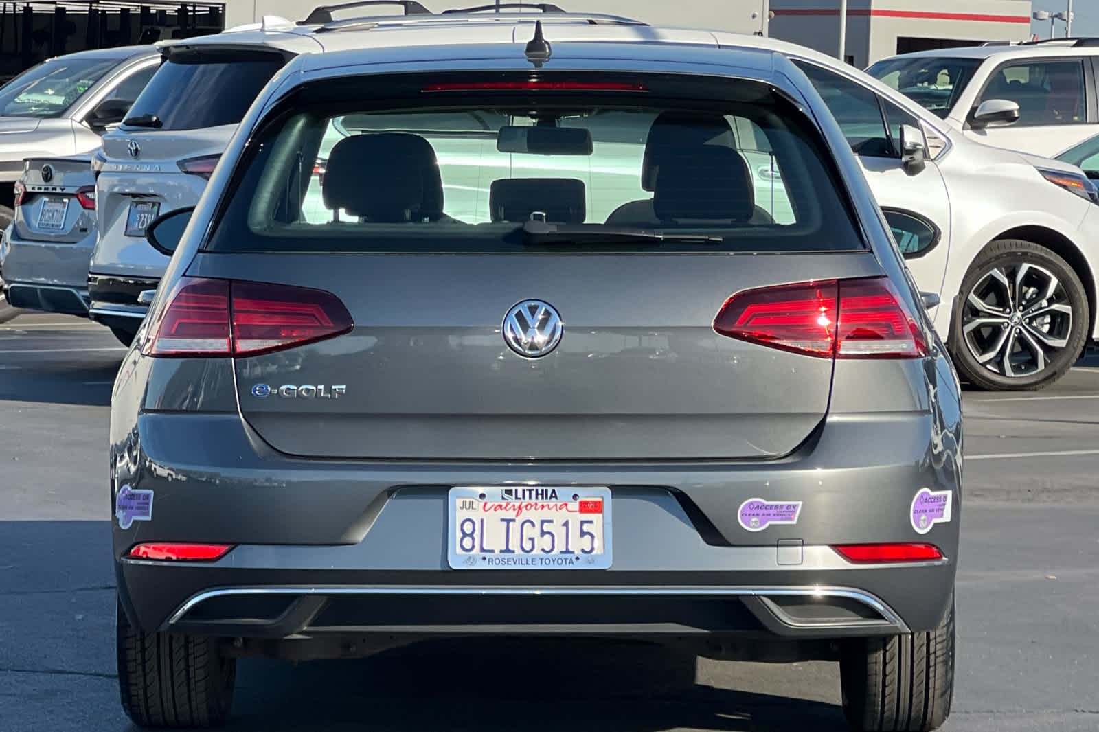 Thumbnail: 2019 Volkswagen e-Golf - 8