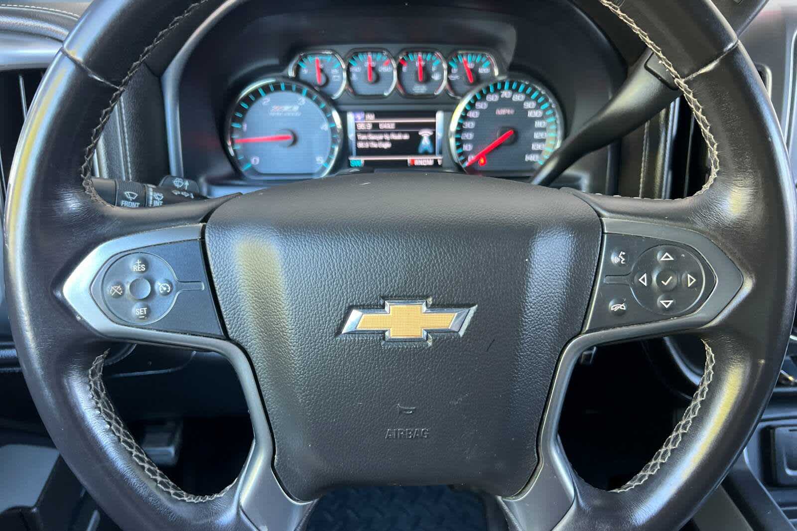 Thumbnail: 2015 Chevrolet Silverado 3500 - 24